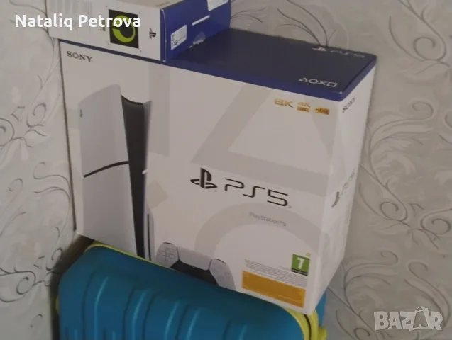 продавам SONY PS5 -1TB C-Chassis, White