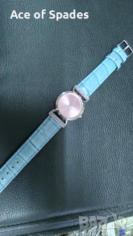 Красив Дамски Часовник С Камъни AVON, снимка 6 - Дамски - 41165198