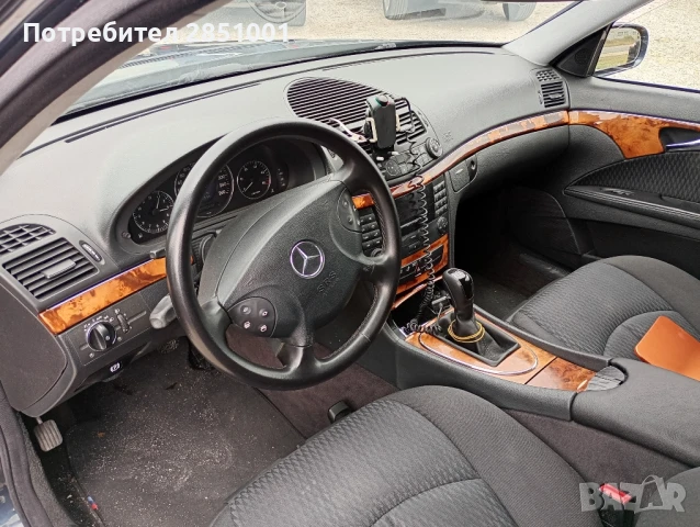 Мерцедес Е220CDI, снимка 14 - Автомобили и джипове - 50472351