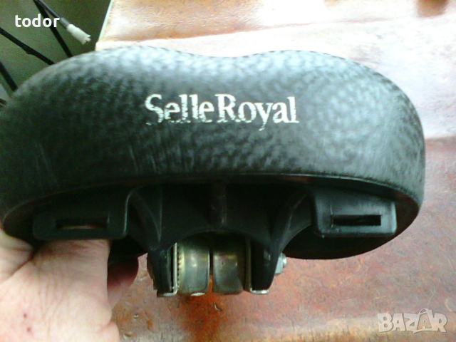 продавам велоседалкамарка селе роял, снимка 2 - Части за велосипеди - 53221405