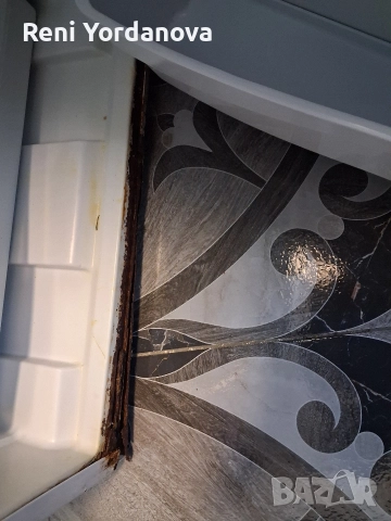 хладилник Indesit , снимка 11 - Хладилници - 52796810