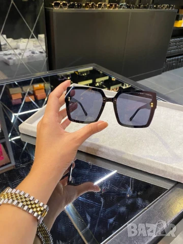 очила с черен обикновен калъф и ув защита ysl saint laurent , снимка 9 - Слънчеви и диоптрични очила - 51426100