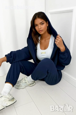 Дамски комплект анцуг Gloria, суитшърт и 7/8 панталон, 3цвята , снимка 3 - Комплекти - 51625282