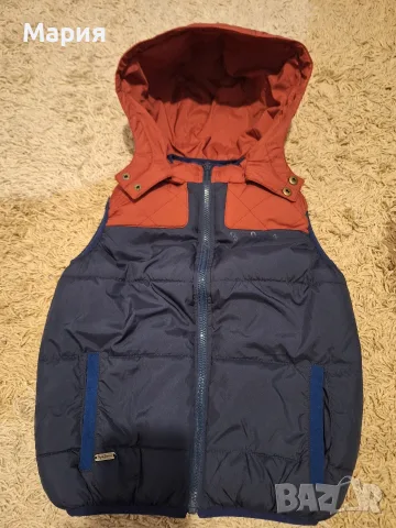 Грейка - елек Benetton 5-8 г - 20 €, снимка 6 - Детски якета и елеци - 55935450