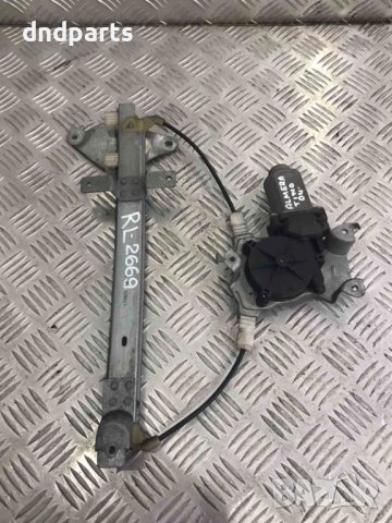 Заден ляв стъклоповдигач Nissan Almera Tino,2004г.