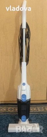 Нова Вертикална и ръчна прахосмукачка 2 in 1 600W в кашон 