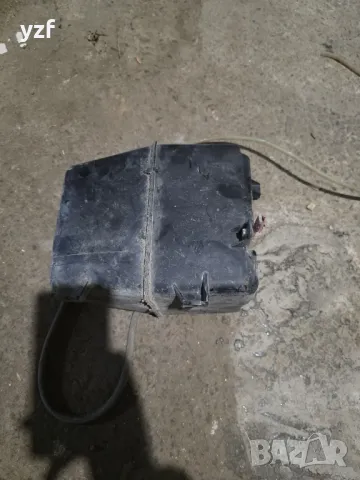 казанче с моторче за чистачки от тойота селика 2002г