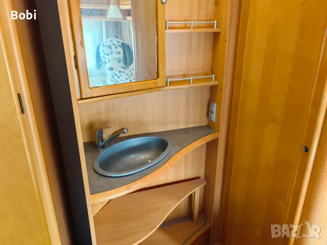 Каравана LMC Lord Ambassador , снимка 6 - Каравани и кемпери - 49931256