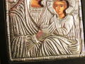 красива икона на богородица, Дева Мария с младенеца във византийски стил с метален обков, снимка 5