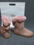 дамски пухени боти UGG , снимка 1