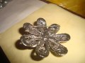 СТАРА СРЕБРИСТА СКЪПОЦЕННА ФЛОРАЛНА ВИНТИДЖ БРОШКА с БОХЕМСКИ ФАСЕТ КРИСТАЛИ 25082, снимка 8