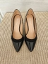 елегантни обувки с нисък ток 6см. , много запазени., снимка 1