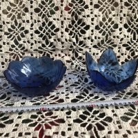 Купички от синьо стъкло, снимка 1 - Чинии - 44389793