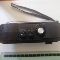 AM/FM радио с динамо и фенерче, снимка 4 - Радиокасетофони, транзистори - 41796035