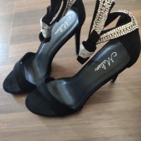НОВИ Черни Дамски Обувки, снимка 2 - Дамски обувки на ток - 34266778