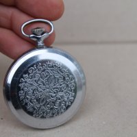 СССР джобен часовник ''Молния'', снимка 10 - Антикварни и старинни предмети - 38925533