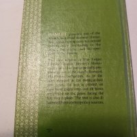 Книга Английска литература HAMLET - William Shakespeare - антикварна, снимка 2 - Художествена литература - 44356286