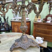 Чифт красиви антикварни френски бронзови свещници , снимка 5 - Антикварни и старинни предмети - 44304170