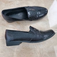 Дамски обувки лачени , снимка 2 - Дамски ежедневни обувки - 41716933