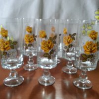 Ретро стъклени чаши , снимка 1 - Антикварни и старинни предмети - 41016910