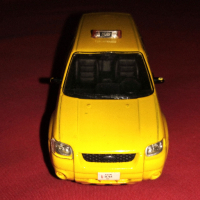 Ford Escape Hybrid - New York Taxi Amercom 1:43, снимка 7 - Колекции - 39489256