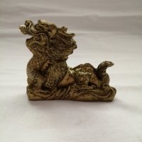 Комплект сувенири статуетки китайски дракони в бронзов цвят, снимка 8 - Статуетки - 44466254