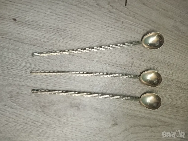 две посребрени метални лъжички, снимка 1