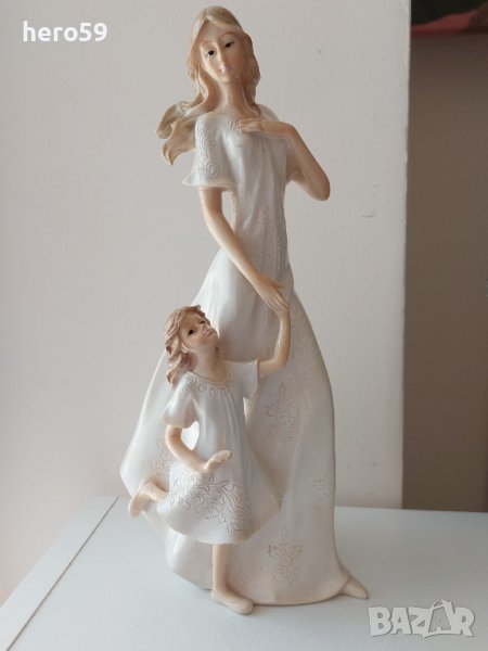  Прекрасна Порцеланова фигура-Майка с дете, снимка 1