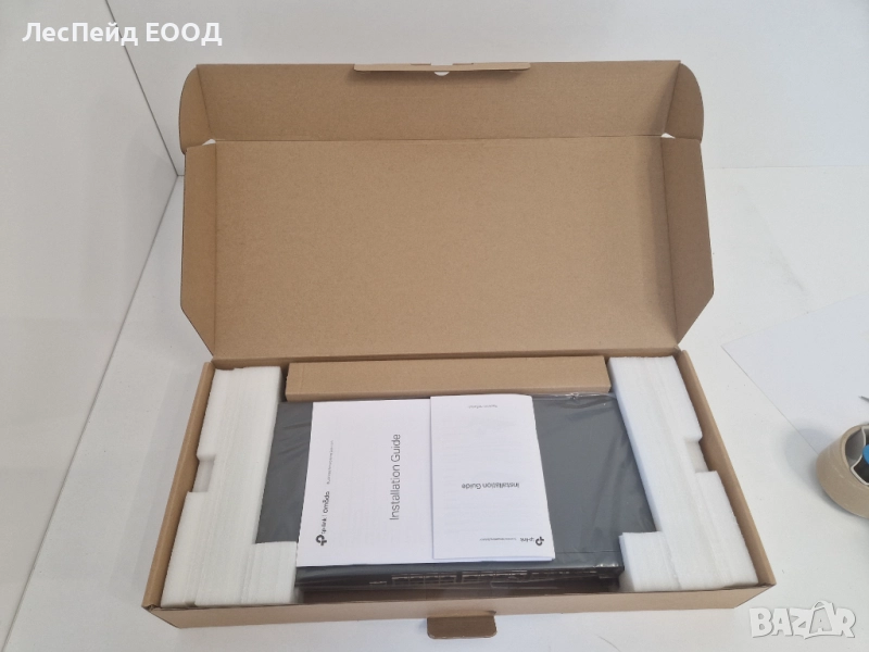 24-портов гигабит L2 управляем комутатор TP-Link TL-SG3428X с 4-SFP+, снимка 1