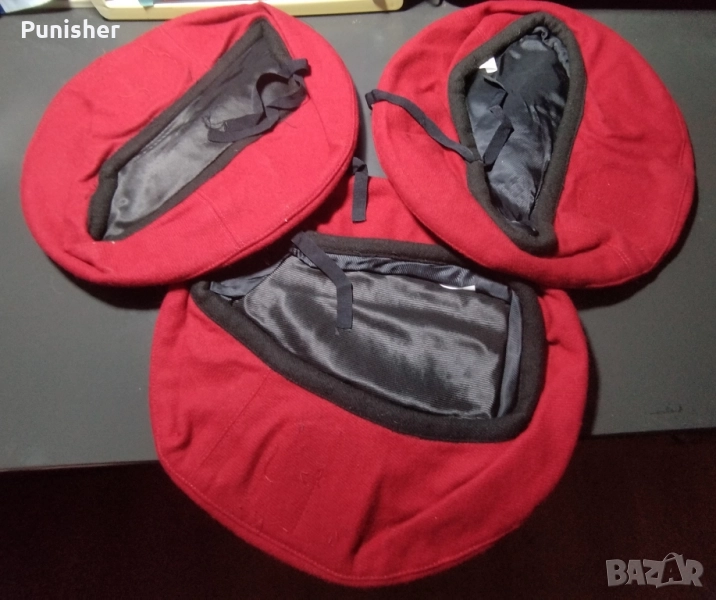 Червена барета шапка, снимка 1