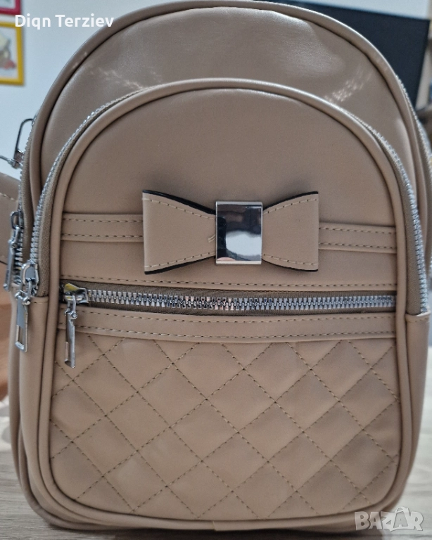 Продавам дамски раници, снимка 1