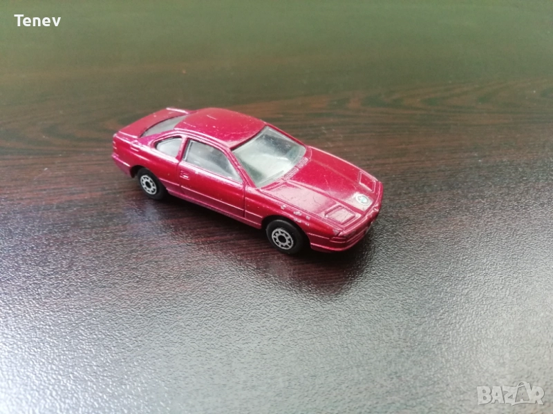 BMW 850i Dark Red Sports Coupe Maisto 1:64 1/64 колекционерска количка БМВ, снимка 1