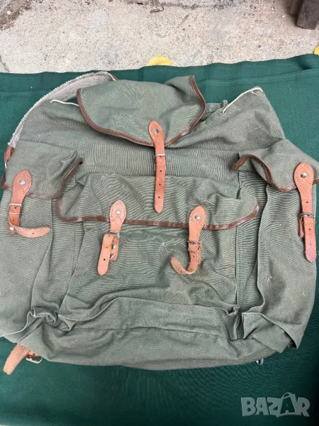 Продавам брезентова раница от соца , снимка 1