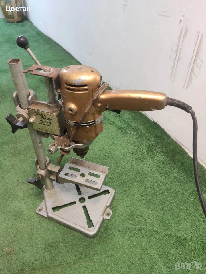 Малка стойка с бормашина , снимка 1