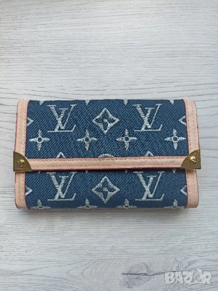 Дамско портмоне Louis Vuitton, снимка 1