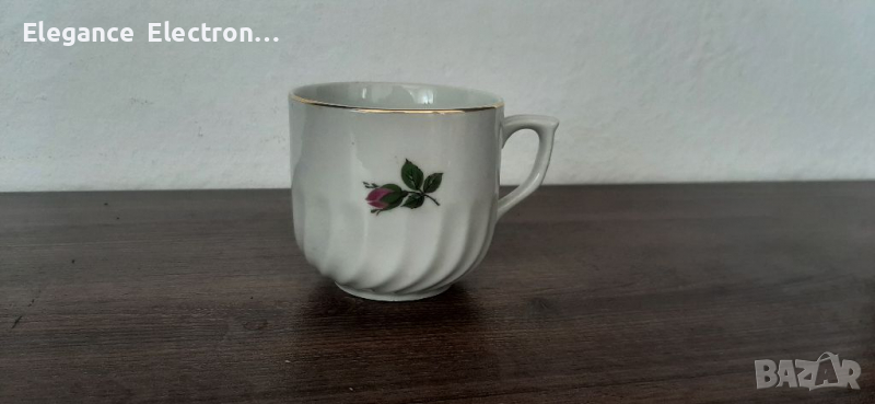 1бр. Българска порцеланова чаша за кафе. Червена роза, снимка 1