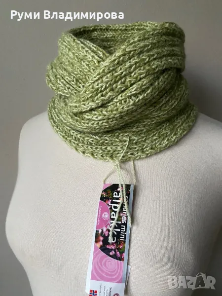 Светлозелен шал/ тип яка от 100 % alpaca, с етикет, снимка 1