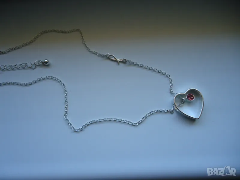 синджир с висулка сърце на  AVON, снимка 1