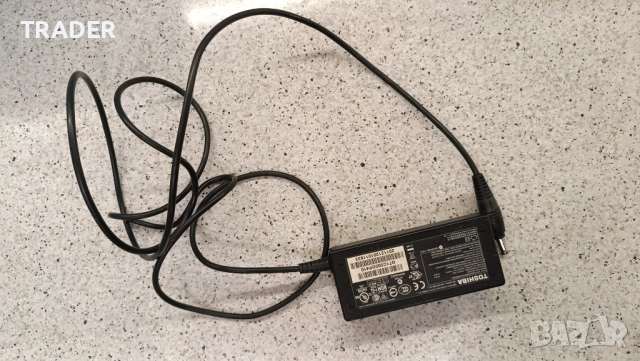 Зарядно за лаптоп 19V 3.42A , Букса:5.5x2.5 , Мощност:65W Charger for Toshiba