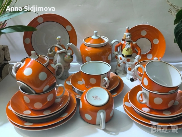 Руски порцелан сервиз за чай и статуетки 