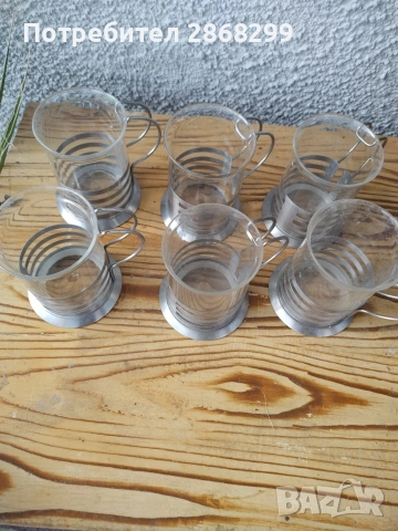шест броя чашки