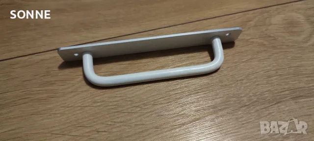 Алуминиева бяла дръжка с матово покритие, снимка 4 - Шкафове - 48558035