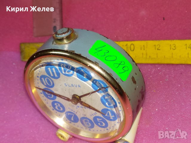 SLAVA MADE in USSR Стар КОЛЕКЦИОНЕРСКИ РУСКИ БУДИЛНИК МЕХАНИЧЕН НАСТОЛЕН ЧАСОВНИК СЛАВА СССР 43089, снимка 5 - Антикварни и старинни предмети - 44545479