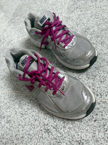 Маратонки Nike, снимка 9 - Маратонки - 47313018