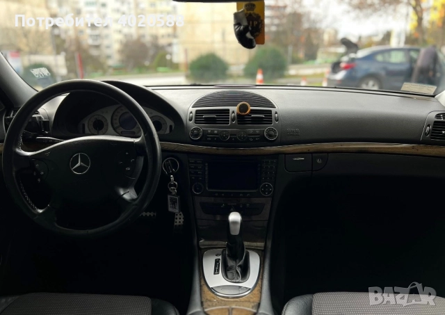 Mercedes-Benz E-Class W211 3.2 CDI Avantgarde, снимка 7 - Автомобили и джипове - 52622494