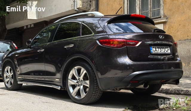 Infiniti FX30 D, снимка 5 - Автомобили и джипове - 53422829
