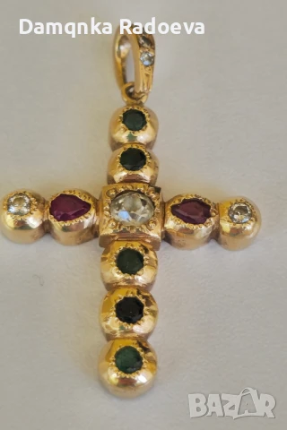 Златен кръст с Диаманти и Рубини-ръчна изработка , снимка 4 - Колиета, медальони, синджири - 51071861