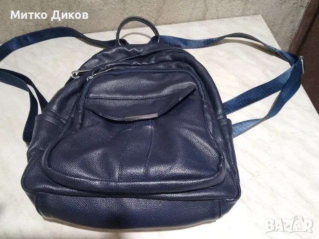 Кожена раница нова 34х26х12 см синя