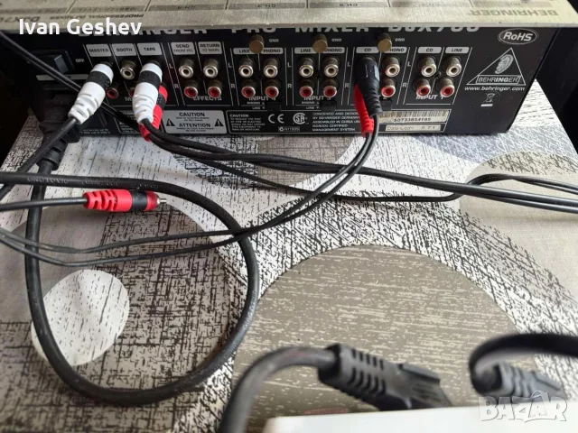 продавам пулт behringer , снимка 2 - Ресийвъри, усилватели, смесителни пултове - 56334940