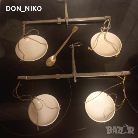 Две Аптекарски Везни с бронзови мерителни лъжички, снимка 9 - Други ценни предмети - 44692811